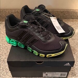 Adidas MEGARIDE W USW8/EU40 (US7) Black Sneakers with Green/Yellow Highlights